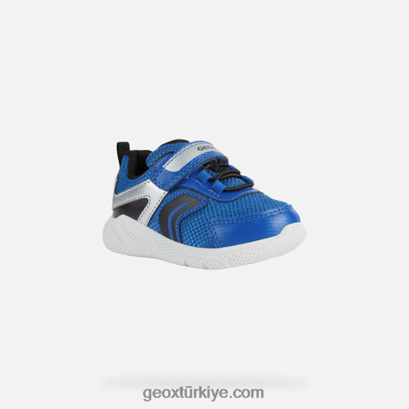 sprintye yürümeye başlayan çocuk asil/siyah Geox B60TP61519