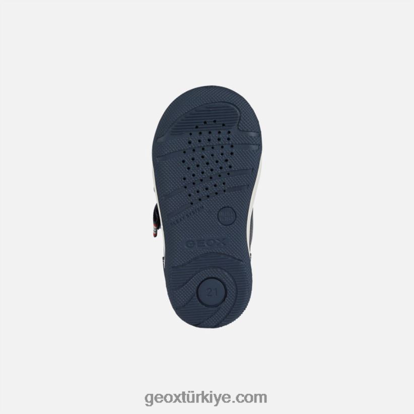 yeni film yürümeye başlayan çocuk Donanma Geox B60TP61430
