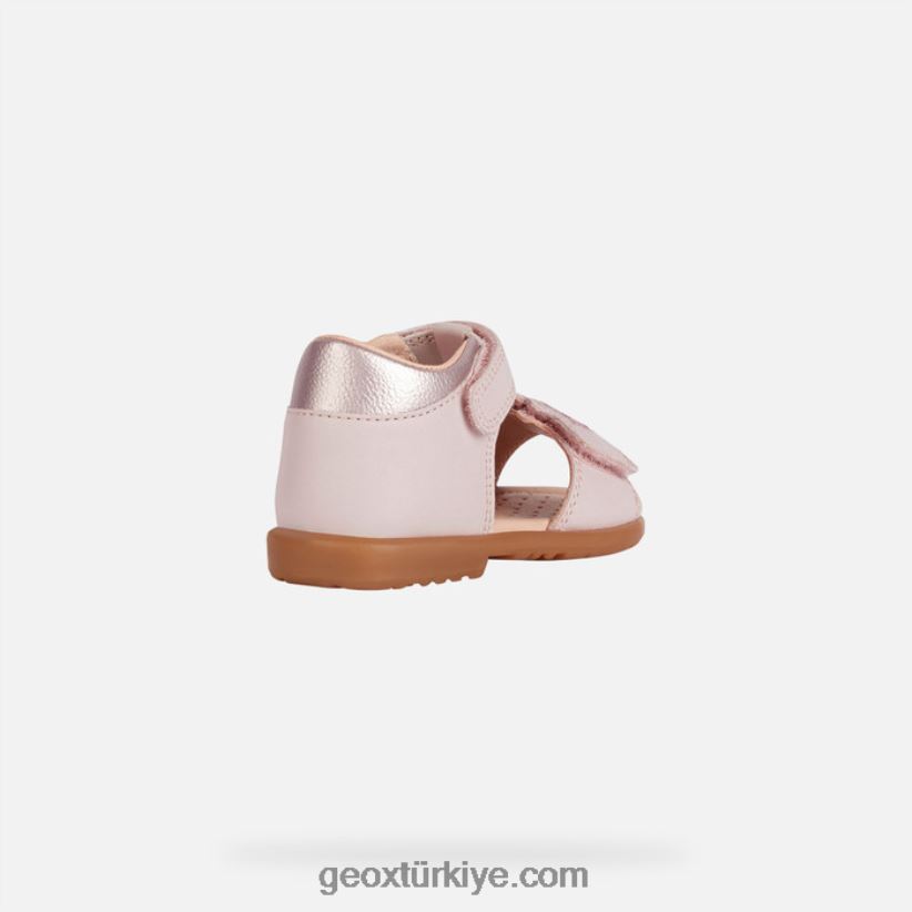 çok yürümeye başlayan çocuk güvercin grisi Geox B60TP61537