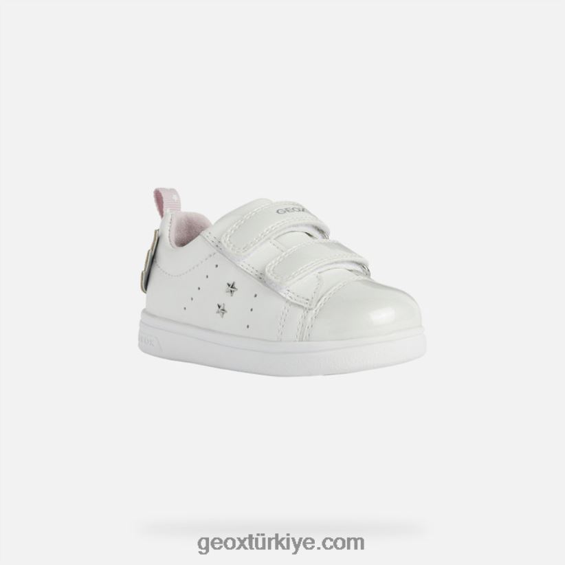 djrock yürümeye başlayan çocuk beyaz Geox B60TP61627