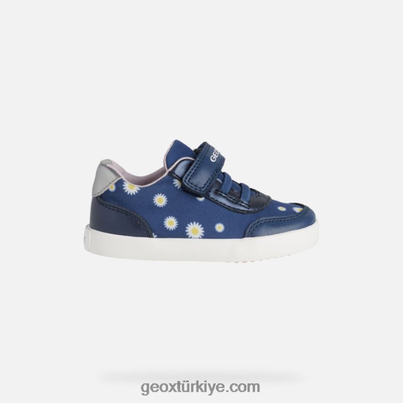 gisli yürümeye başlayan çocuk uçak Geox B60TP61502