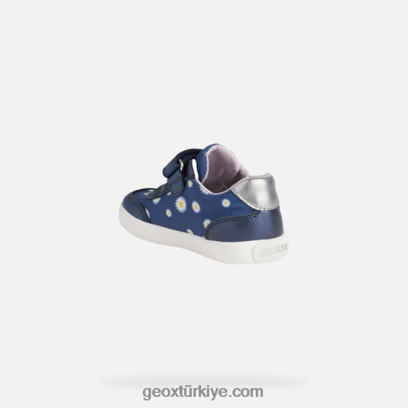 gisli yürümeye başlayan çocuk uçak Geox B60TP61502