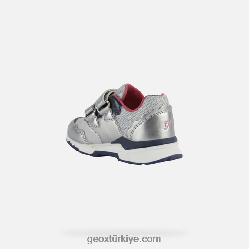 pirip yürümeye başlayan çocuk gümüş/lacivert Geox B60TP61569