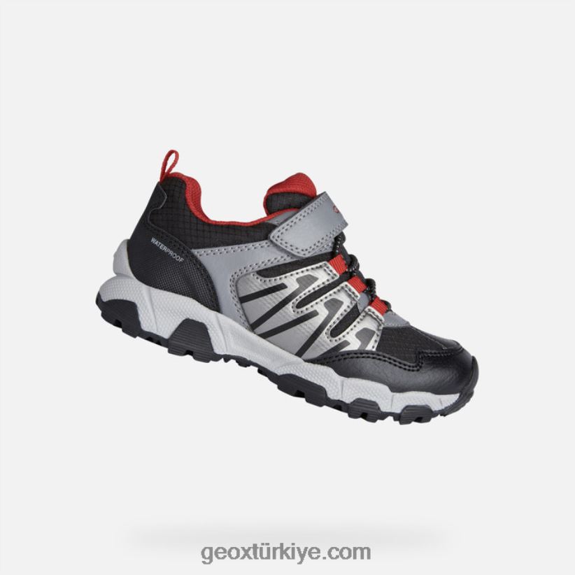 manyetar çocuk siyah kırmızı Geox B60TP61364