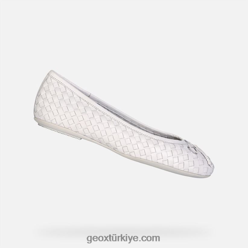Palmiye kadını beyaz Geox B60TP6486