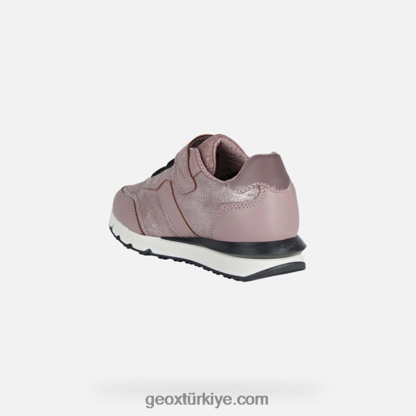 fahişe kız gül dumanı Geox B60TP61190