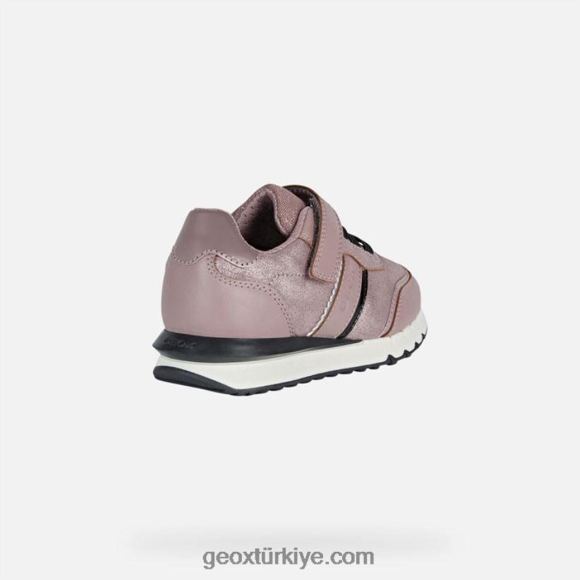 fahişe kız gül dumanı Geox B60TP61190